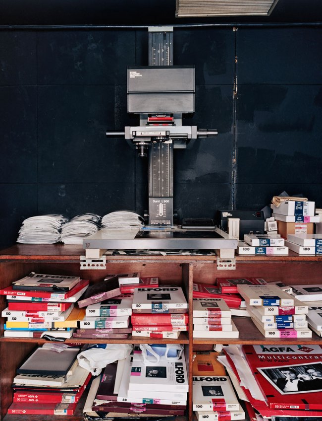 Richard Nicholson (British, b. 1968) 'Gordon Bishop Associates, Paddington Street' 2006