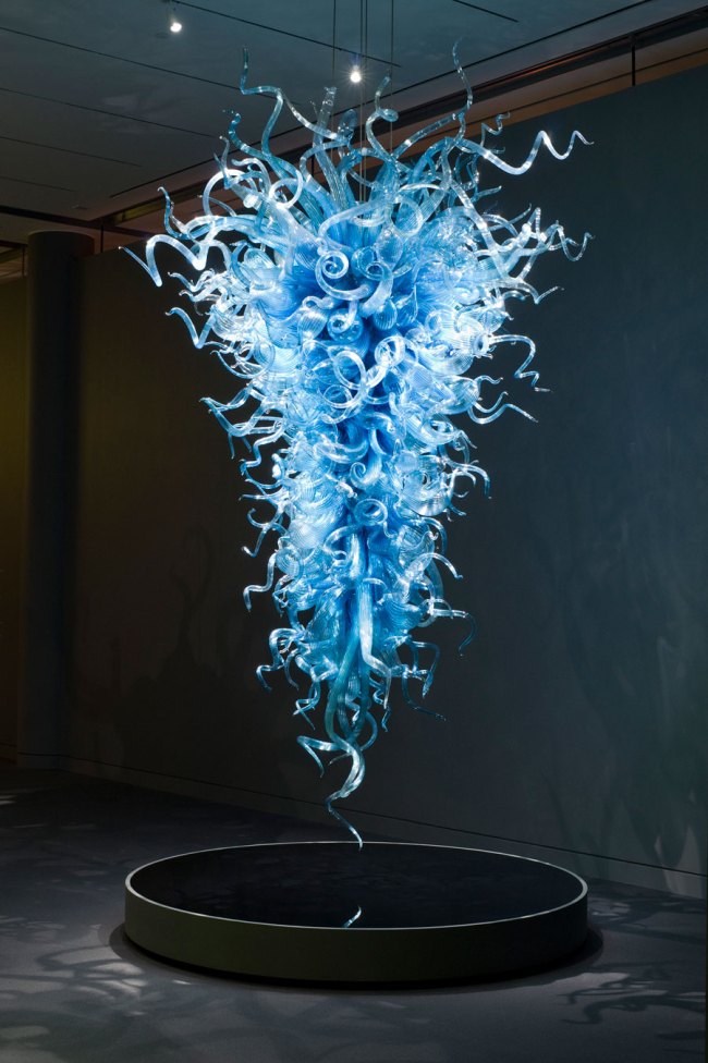 Dale Chihuly (American, b. 1941) 'Chiostro di Sant'Apollonia Chandelier' 2011