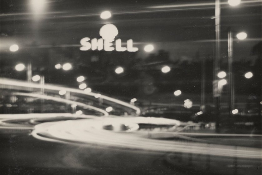 Andreas Feininger. 'Stockholm (Shell sign at night)' 1935