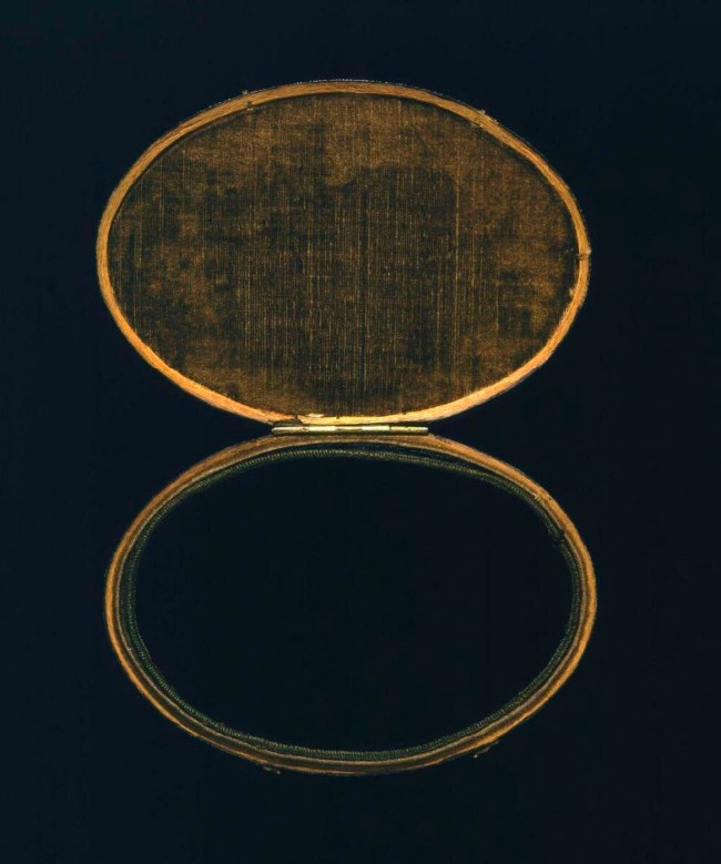 Artist/Maker unknown. 'Claude Glass' manufactured in England, 18th century