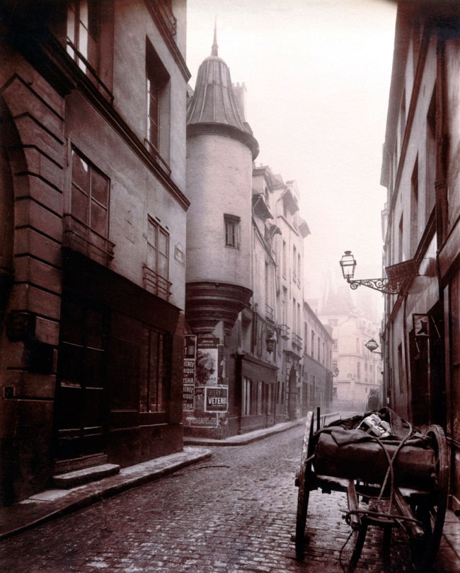 Eugène Atget (French, 1857-1927) 'Rue Hautefeuille, 6e arrondissement' 1898