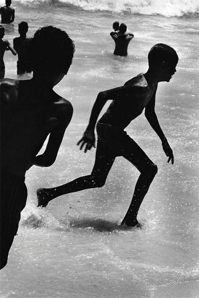 Elliott Erwitt (American, 1928-2023) 'Rio de Janeiro, Brazil' 1984
