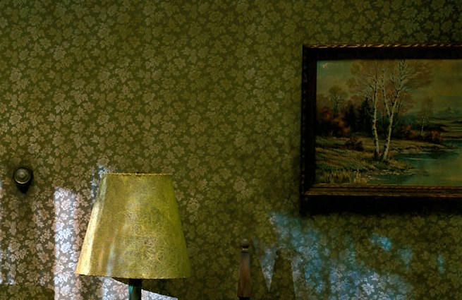 Gregory Crewdson Beneath the Roses – Art Blart _ art and cultural ...