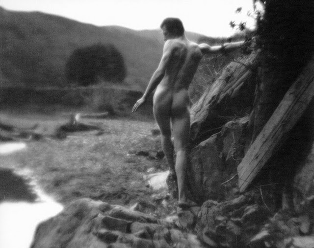 Imogen Cunningham. 'Roi on the Dipsea trail 3' 1918
