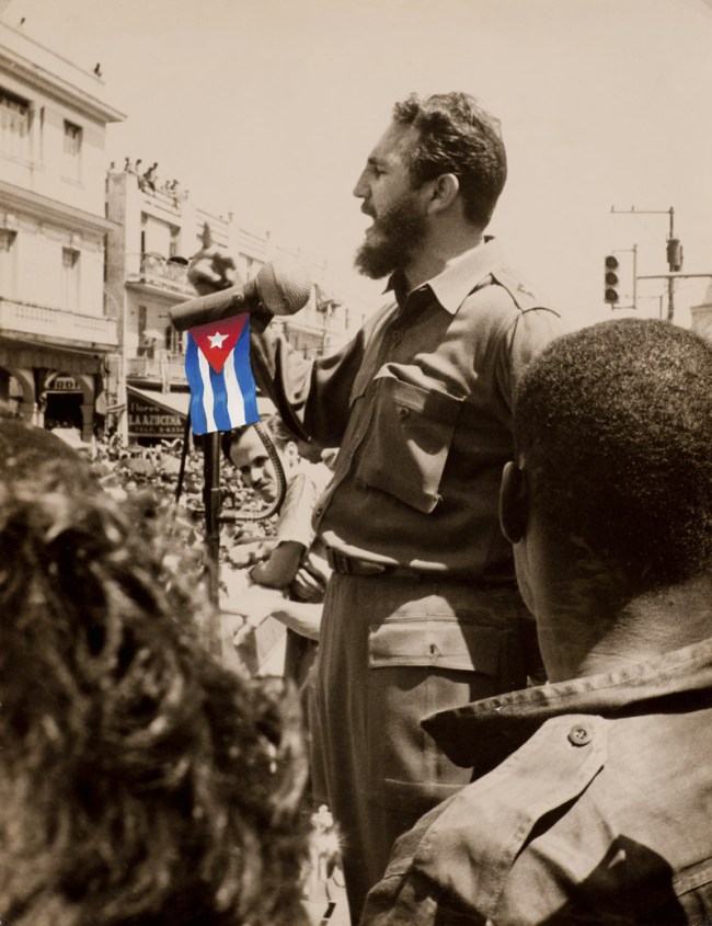 Alberto Korda (Cuban, 1928-2001) 'Siegesfeier nach der Schlacht in der Schweinebucht, Fidel Castro mit aufgemalter Flagge' 1961