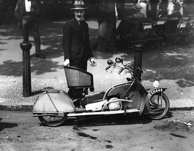 English moped (because of the number plate!), 1930s?