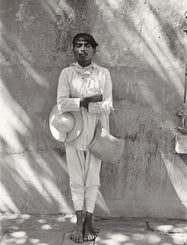 Manuel Álvarez Bravo (Mexican, 1902-2002) 'Señor de Papantla' 1934