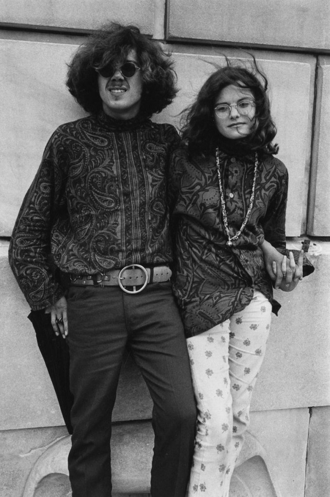 Enrico Natali. 'Couple outside of an art museum, Detroit, 1968' 1968