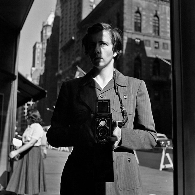 Vivian Maier (American, 1926-2009) 'New York, NY, 18 Octobre 1953' 1953