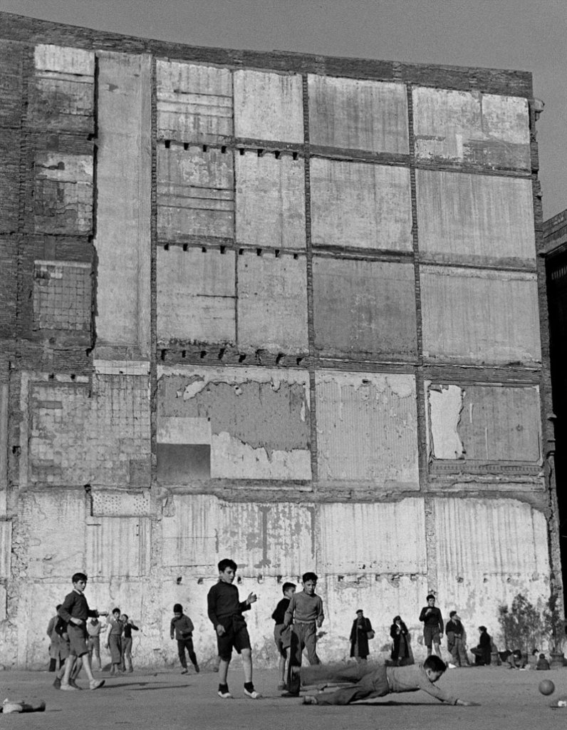 Francesc Català-Roca Valls (Tarragona, Spain, 1922 - Barcelona, Spain, 1998) 'Games in an Empty Lot' 1950 (circa) / Posthumous print, 2003