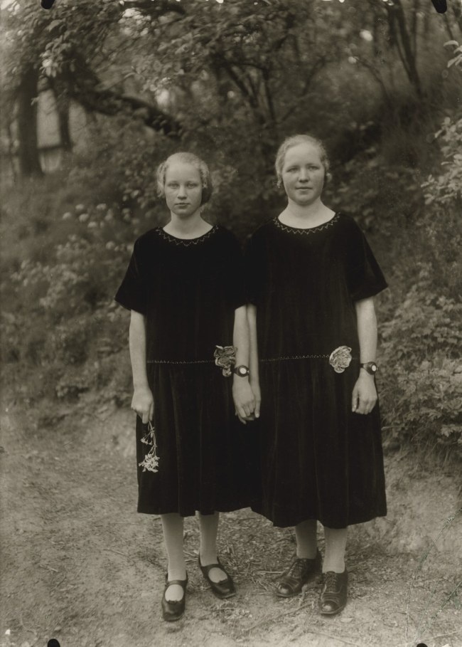 August Sander (German, 1876-1964) 'Country Girls' 1925 (print 1980 von by Gunther Sander)
