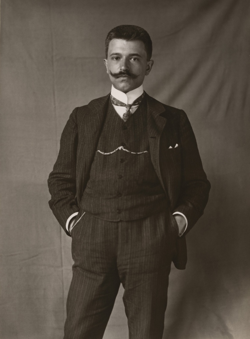 Unknown photographer. 'Portrait Erich Stenger' 1906 