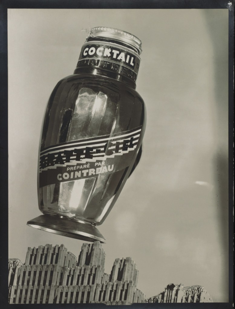 Éditions Paul Martial, Paris. 'Cocktail "Gratte-Ciel" Cointreau, advertising design' June 1931