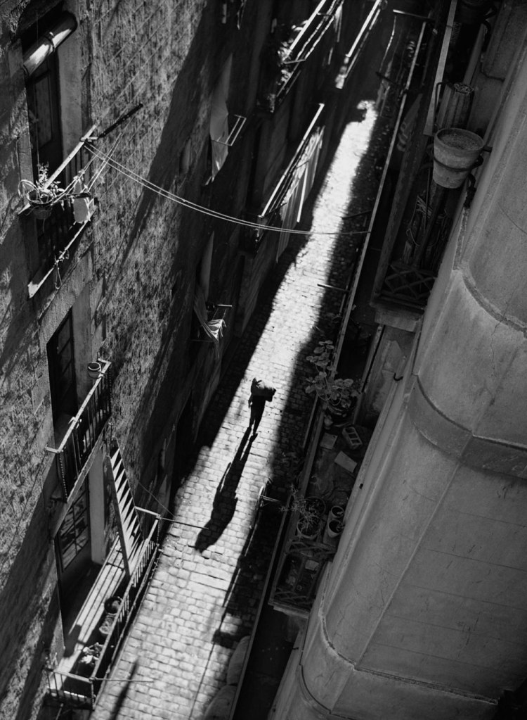 Francesc Català-Roca (Valls, Tarragona, Spain, 1922 - Barcelona, Spain, 1998) 'El hombre del saco' (The Bogeyman) 1950 (circa) / posthumous print, 2003