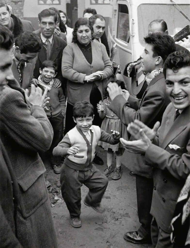 Sabine Weiss (Swiss-French, 1924-2021) 'Mariage gitan' Tarascon, 1953