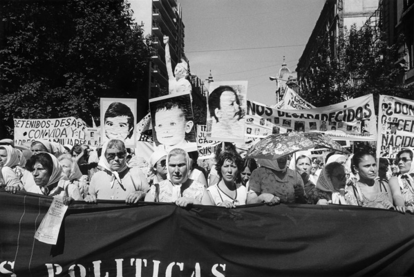 Eduardo Gil. 'Niños desaparecidos. Secunda Marcha de la Resistancia (Murdered children. Second Resistance March)' December 9-10 1982