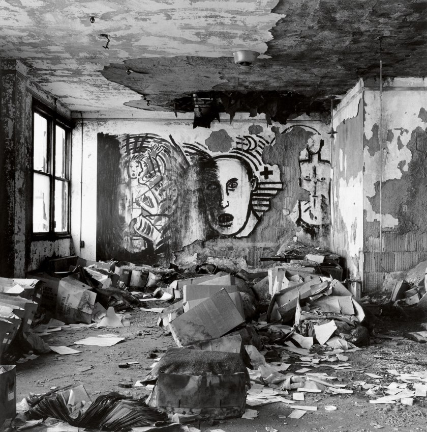 Peter Hujar. 'Mural at Piers' 1983