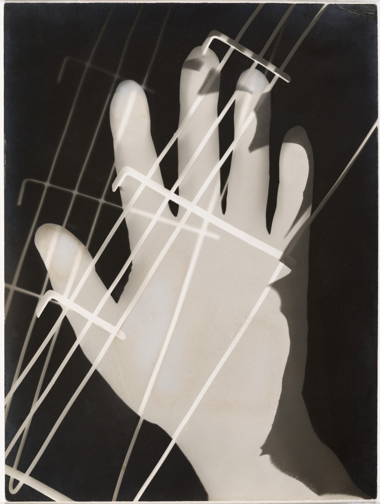 László Moholy-Nagy Photogram 1925/26Art Blart _ art and cultural memory ...