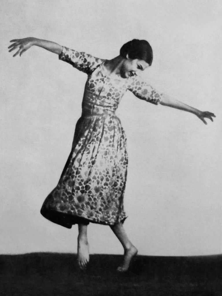 Hugo Erfurth (German, 1874-1948) 'Clotilde von Derp-Sacharoff' c. 1928 from Der Kunstlerische Tanz Unserer Zeit [The Artistic Dance of Our Time] p. 20 Published 1928