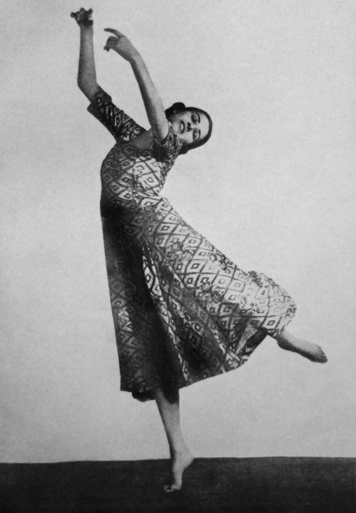 Hugo Erfurth (German, 1874-1948) 'Clotilde von Derp-Sacharoff' c. 1928 from Der Kunstlerische Tanz Unserer Zeit [The Artistic Dance of Our Time] p. 23 Published 1928