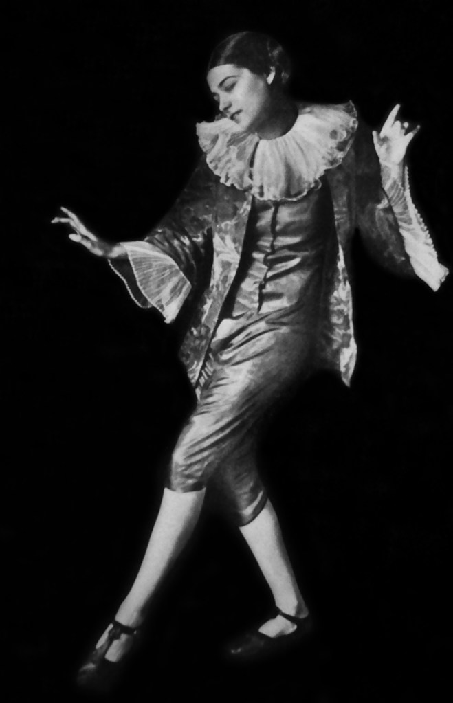 Atelier Veritas (Munich) (Stephanie Held-Ludwig) (German born Schaulen, Russia now Lithuania, 1871-1943) 'Clotilde von Derp-Sacharoff' c. 1928 from Der Kunstlerische Tanz Unserer Zeit [The Artistic Dance of Our Time] p. 27 Published 1928