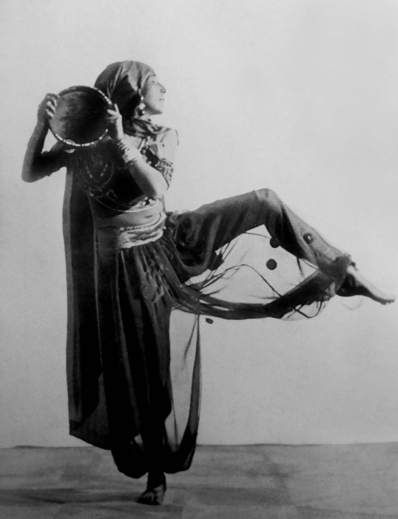 Hugo Erfurth (German, 1874-1948) 'Sent M'Ahesa' c. 1928 from Der Kunstlerische Tanz Unserer Zeit [The Artistic Dance of Our Time] p. 14 Published 1928