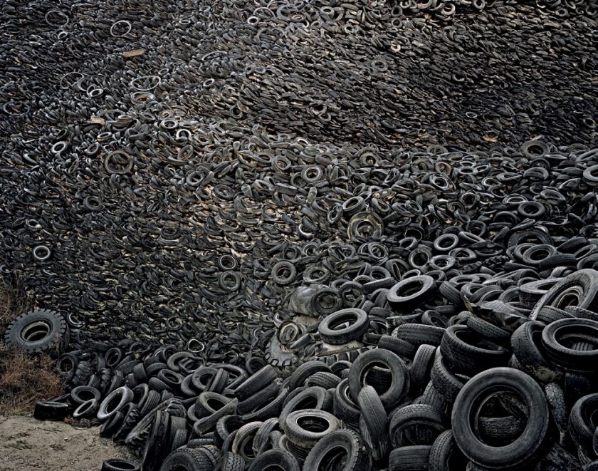 Edward Burtynsky. 'Oxford Tire Pile #9a/#9b, Westley, California, USA' 1999
