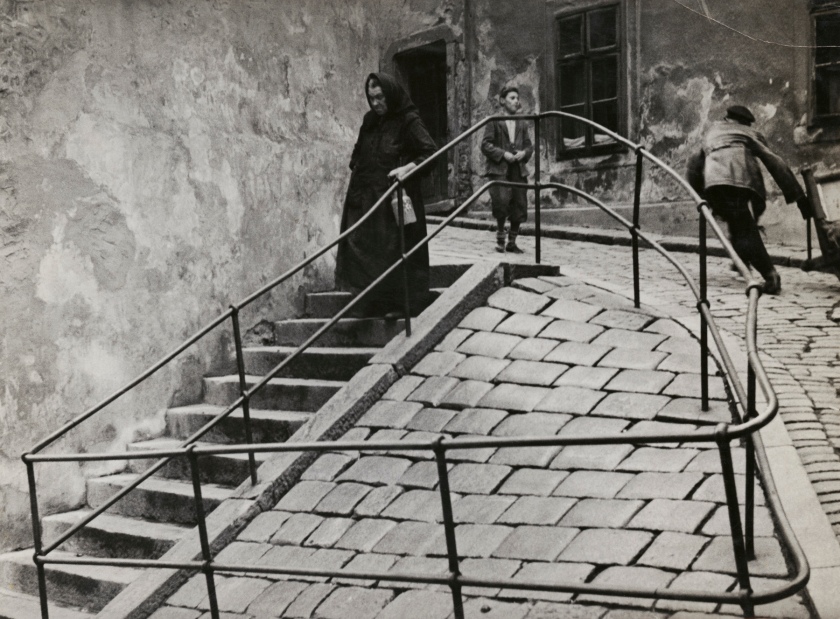 Roman Vishniac (1897-1990) 'Inside the Jewish quarter, Bratislava' c. 1935-1938