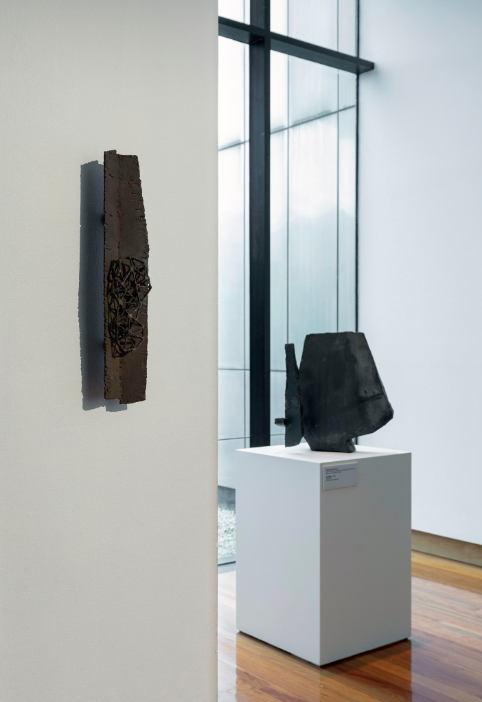 Installation view of the exhibition 'Clement Meadmore: The art of mid-century design' at the Ian Potter Museum of Art, Melbourne