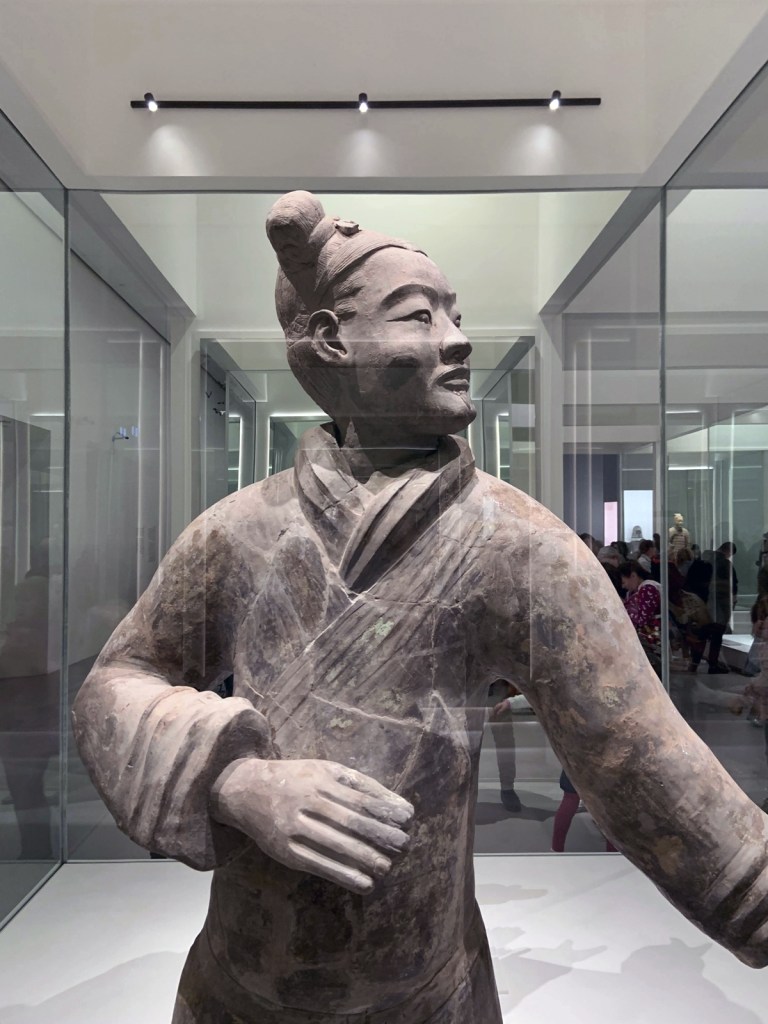Standing archer 立射俑 Qin dynasty, 221 - 207 BCE