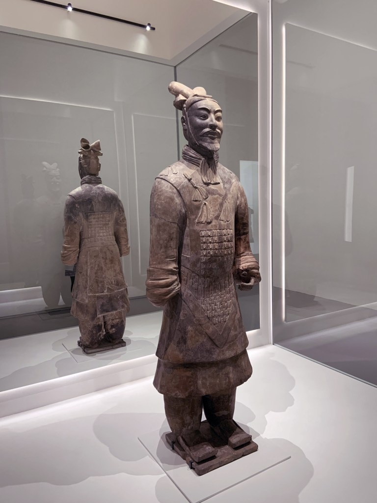 Armoured general 铠甲将军俑 Qin dynasty, 221 - 207 BCE