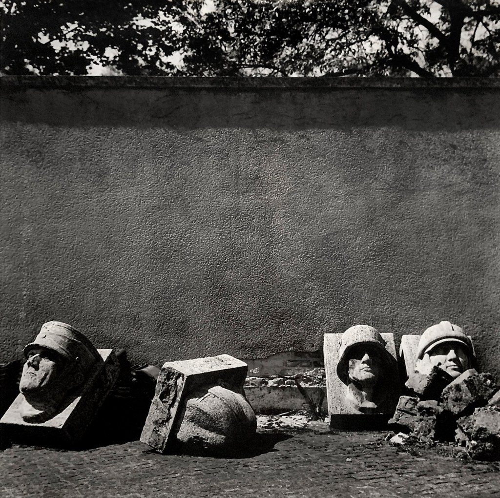 Benjamin Katz (Belgian, b. 1939) 'Untitled' 1960-1961 from the series 'BerÂlin HavelÂhöhe (1960/1961)' from the exhibition 'Benjamin Katz Berlin Havelhöhe, 1960/61' at Museum Ludwig, Cologne, June - Sept, 2019 Benjamin Katz (Belgian, b. 1939)
'Untitled' 1960-1961 from the series 'BerÂlin HavelÂhöhe (1960/1961)' from the exhibition 'Benjamin Katz Berlin Havelhöhe, 1960/61' at Museum Ludwig, Cologne, June - Sept, 2019