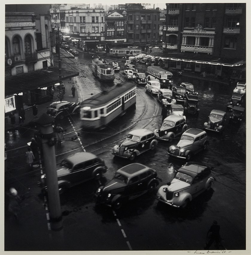 Max Dupain. 'Rush Hour, Kings Cross' 1938