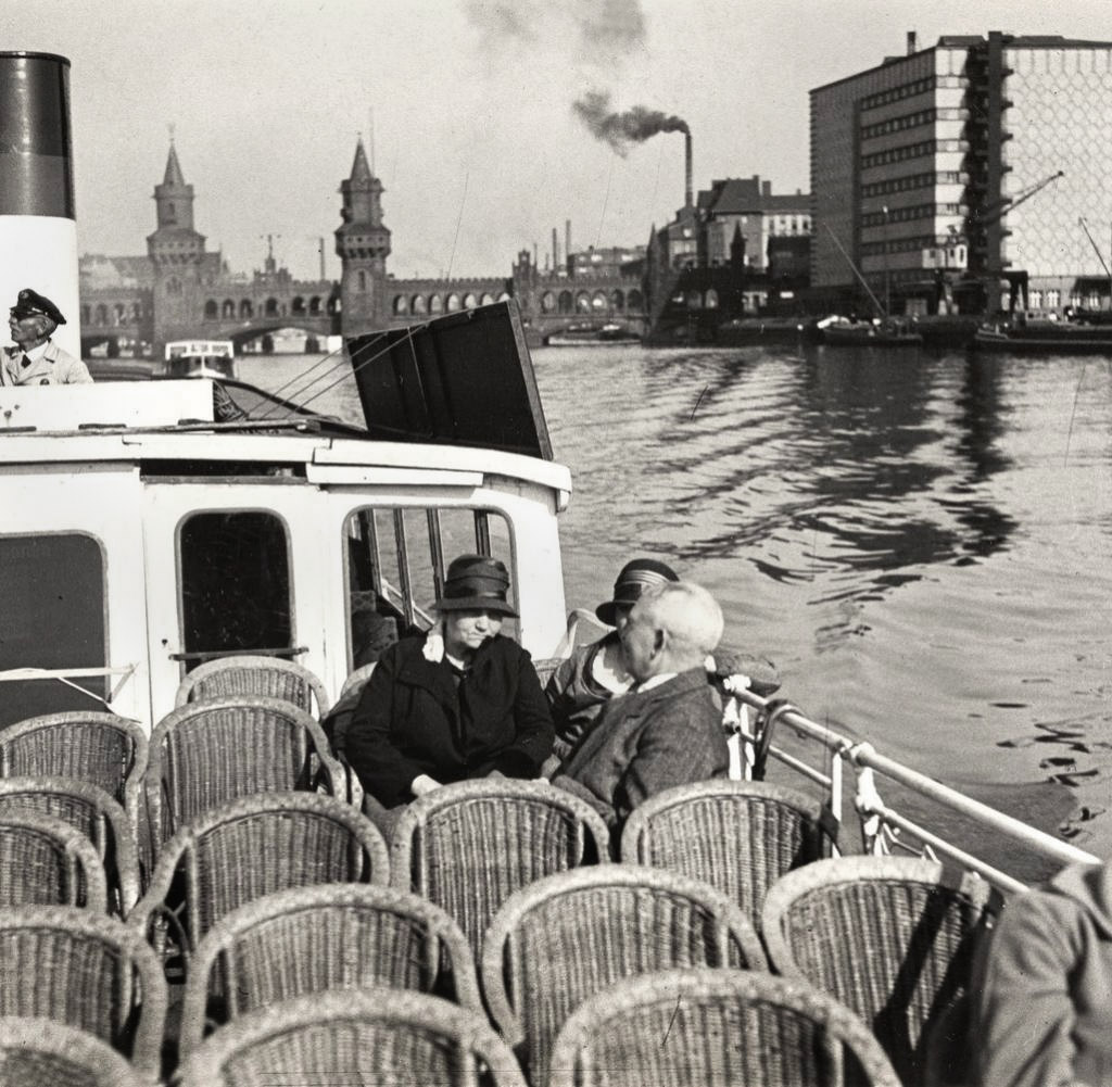 Friedrich Seidenstücker (1882-1966) 'Monday morning, Oberbaumbrücke, Berlin' 1930