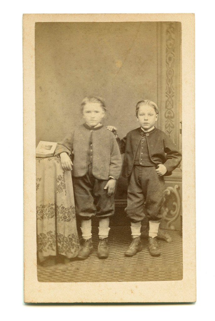Unknown photographer. 'Untitled (Two brothers)' 1860s-1880s