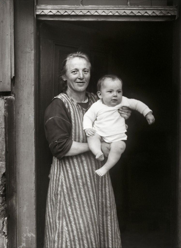 August Sander (German, 1876-1964) 'Working-class Mother' 1927 August Sander (German, 1876-1964) 'Working-class Mother' 1927