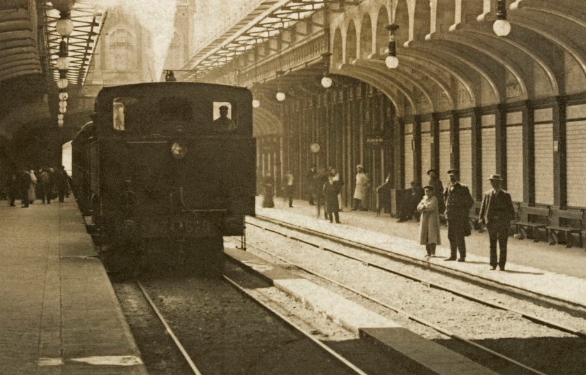 Adolf Mas (Spanish, 1861-1936) 'Carrer d'Aragó Station' c. 1903 (detail)