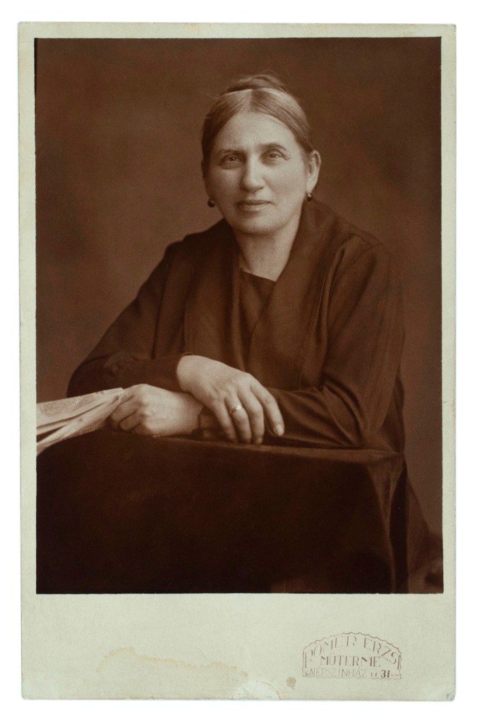 Romer Erzs Studio (Hungarian) Budapest. 'Kertesz's Mother' Before 1925