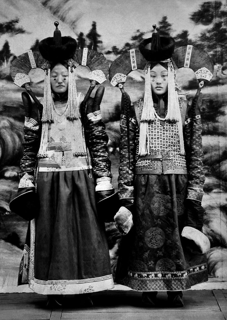 Unknown photographer. 'Untitled [Two Mongolian women]' 1910s-1920s