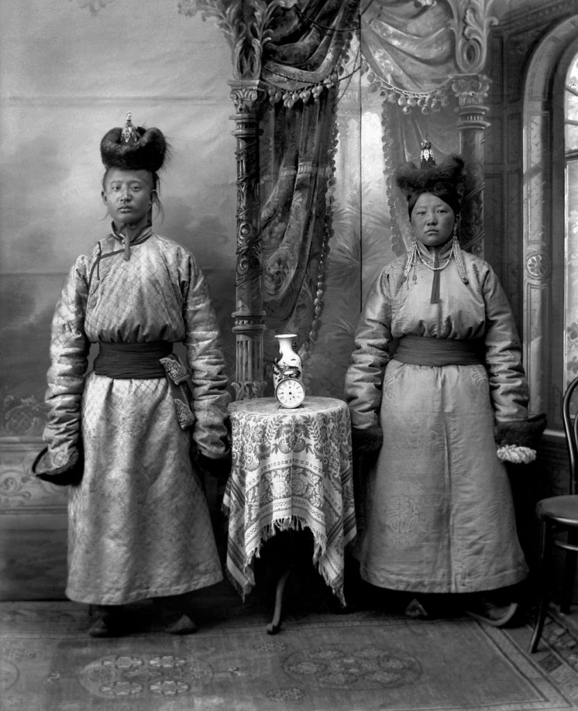 Unknown photographer. 'Untitled [Mongolian man and woman]' 1910s-1920s