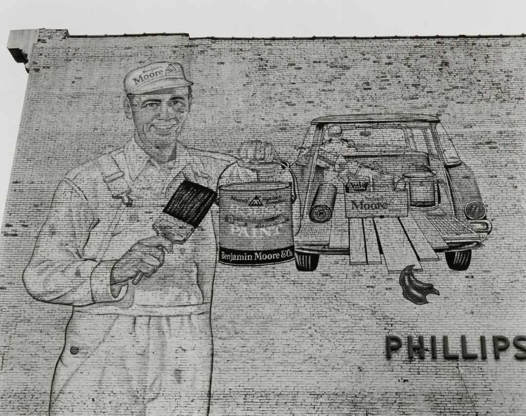 Exhibition ‘Signs Photographs by Jim Dow’ at the NelsonAtkins Museum