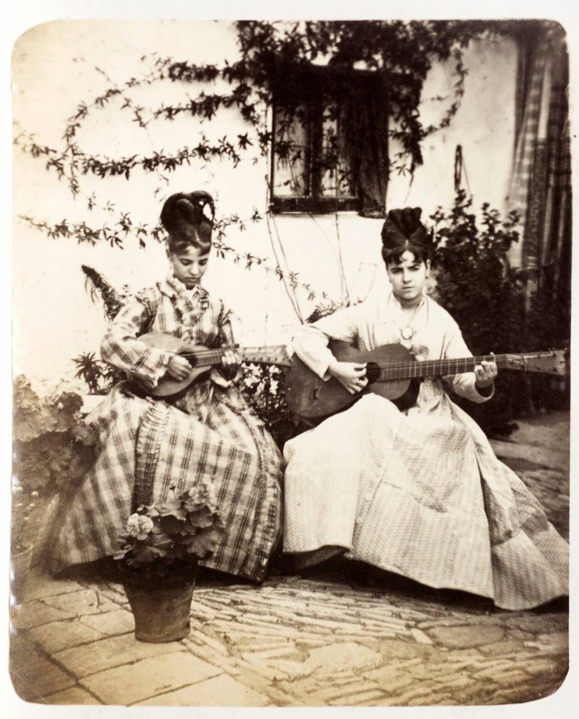 Casiano Alguacil Blázquez (1832-1914, photographer) 'Inhabitants of Toledo' c. 1880s
