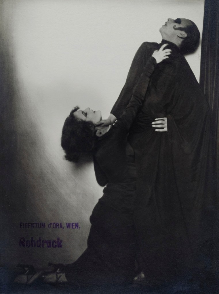 Madame d'Ora (Atelier d'Ora) 'Anita Berber and Sebastian Droste' 1922 Madame d'Ora (Atelier d'Ora) 'Anita Berber and Sebastian Droste' 1922