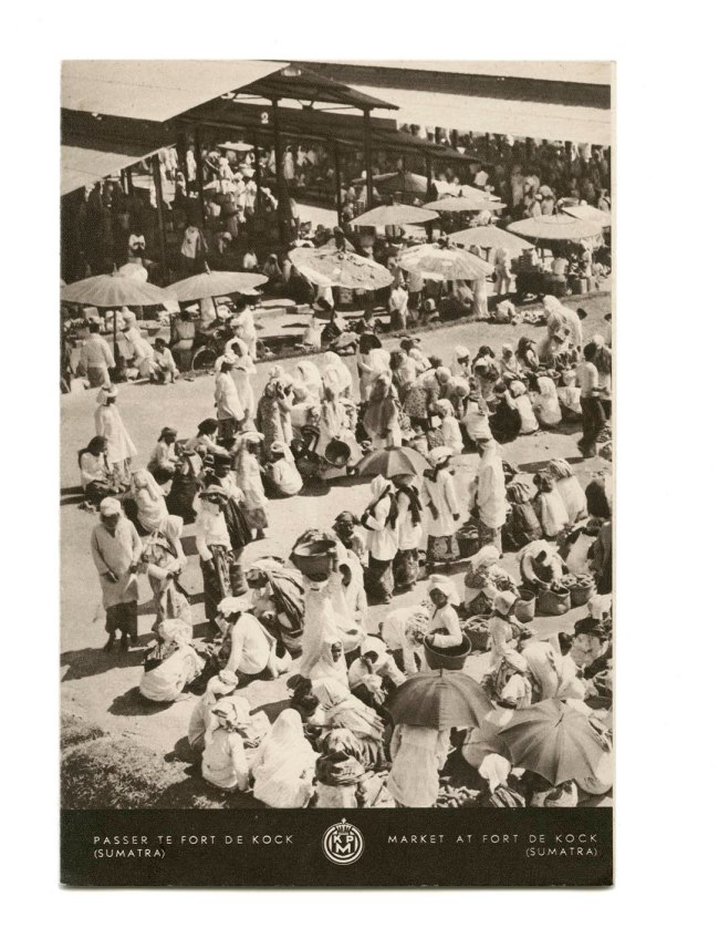 Unknown photographer. 'Passer Te Fort de Kock (Sumatra) / Market at Fort De Kock (Sumatra)' April 1938