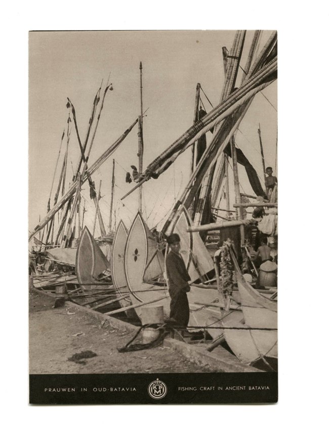 Unknown photographer. 'Prauwen in Oud Batavia / Fishing Craft in Ancient Batavia' April 1938