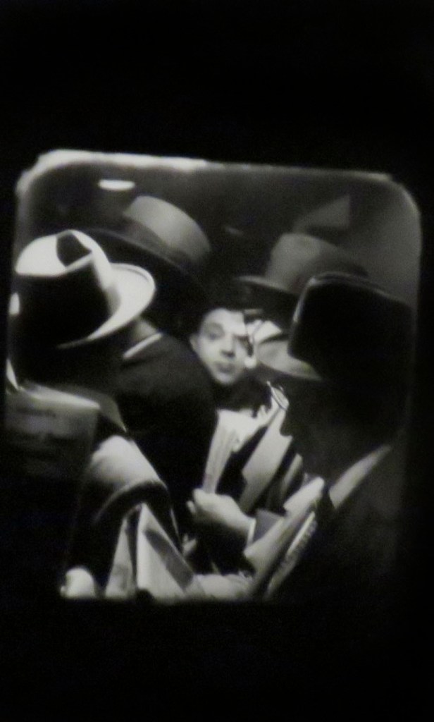 Louis Stettner (American, 1922-2016) 'Odd Man In, Penn Station, New York' (El intruso, Penn Station, Nueva New York) 1958