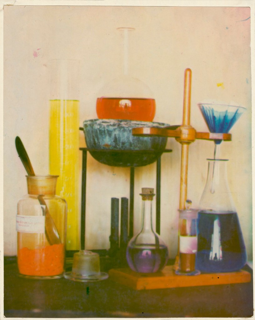 Anonymous photographer. 'Laboratory Still Life Around' 1906 from the exhibition 'True Colors: Color in Photography from 1849 to 1955' at Albertina Modern, Vienna, January - April, 2025 Anonymous photographer.
'Laboratory Still Life Around' 1906 from the exhibition 'True Colors: Color in Photography from 1849 to 1955' at Albertina Modern, Vienna, January - April, 2025