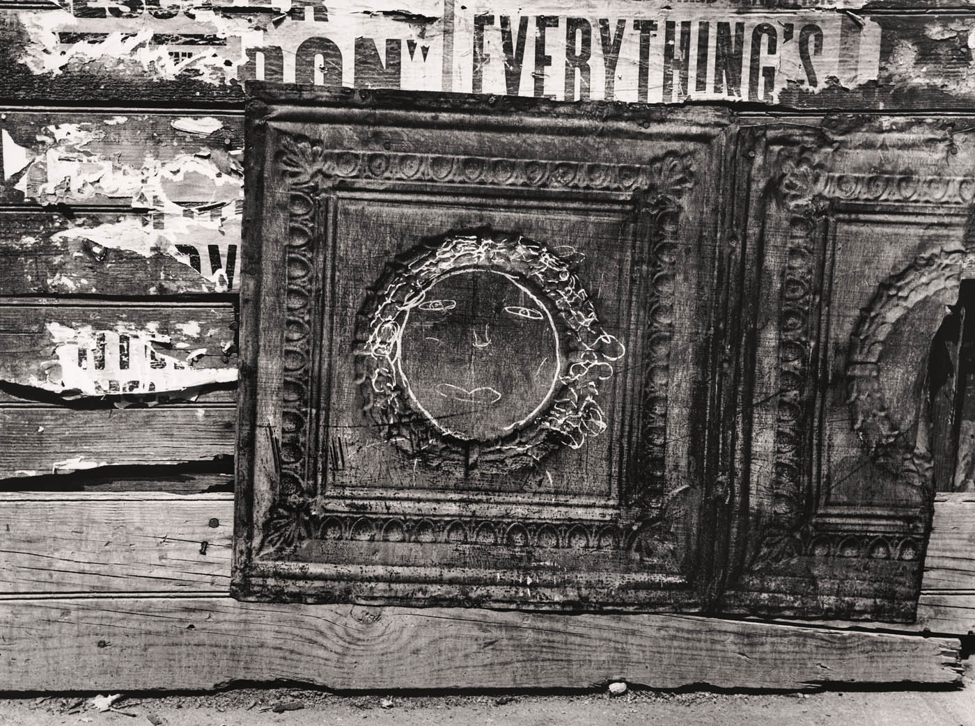 Helen Levitt (American, 1913-2009) 'New York' c. 1939 Helen Levitt (American, 1913-2009) 'New York' c. 1939