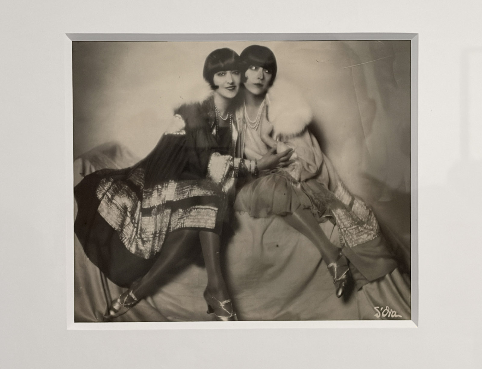 Dora Kallmus (Madame d'Ora) (Austrian, 1881–1963) 'The Dolly sisters' c. 1928 (installation view) Dora Kallmus (Madame d'Ora) (Austrian, 1881–1963) 'The Dolly sisters' c. 1928 (installation view)