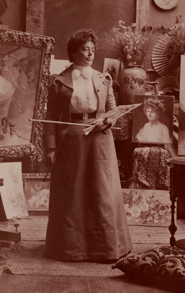 Unknown photographer. 'María Luisa de la Riva in her Paris studio' c. 1900 (detail)